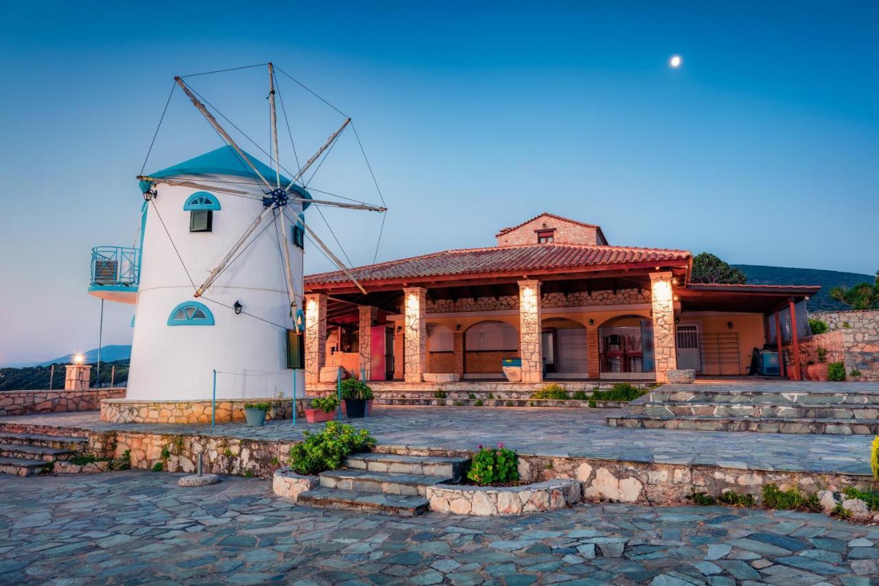 Potamitis Windmills & Apartments Korithion Bagian luar foto